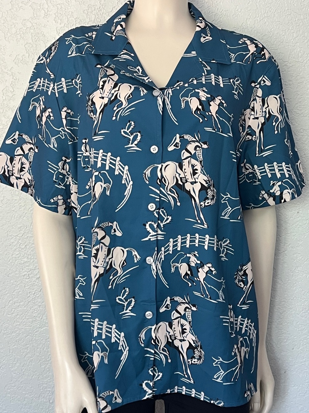 Boutique Western Cowboy Bronc Rodeo Festival Blue Shirt Womens Lg Horse Roping